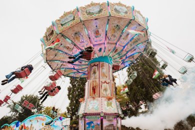 Kettenkarussell auf dem Lukasmarkt 